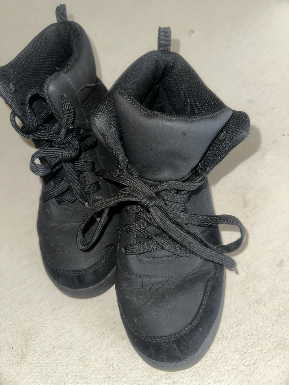 Kids Size 3 Black High-Top Sneakers - Unbranded